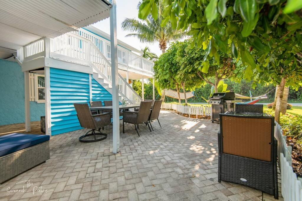 Pierce - 2bd,2ba Tropical Surfside Retreat Villa
