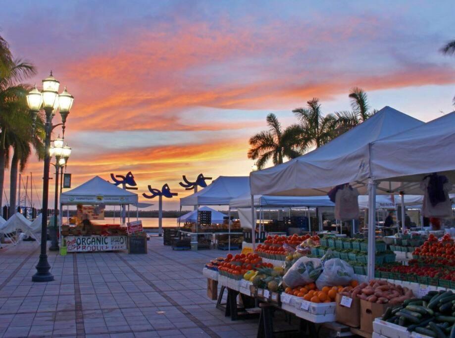 Beachy 2bd And 2ba Escape With Patio - Walk To Ocean