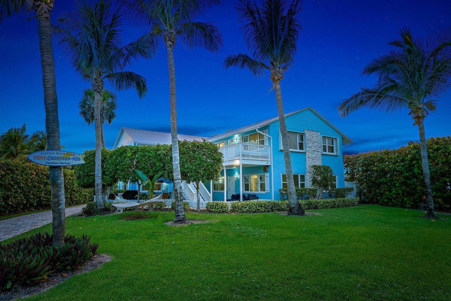 Villa Pierce - 2bd,2ba Tropical Surfside Retreat