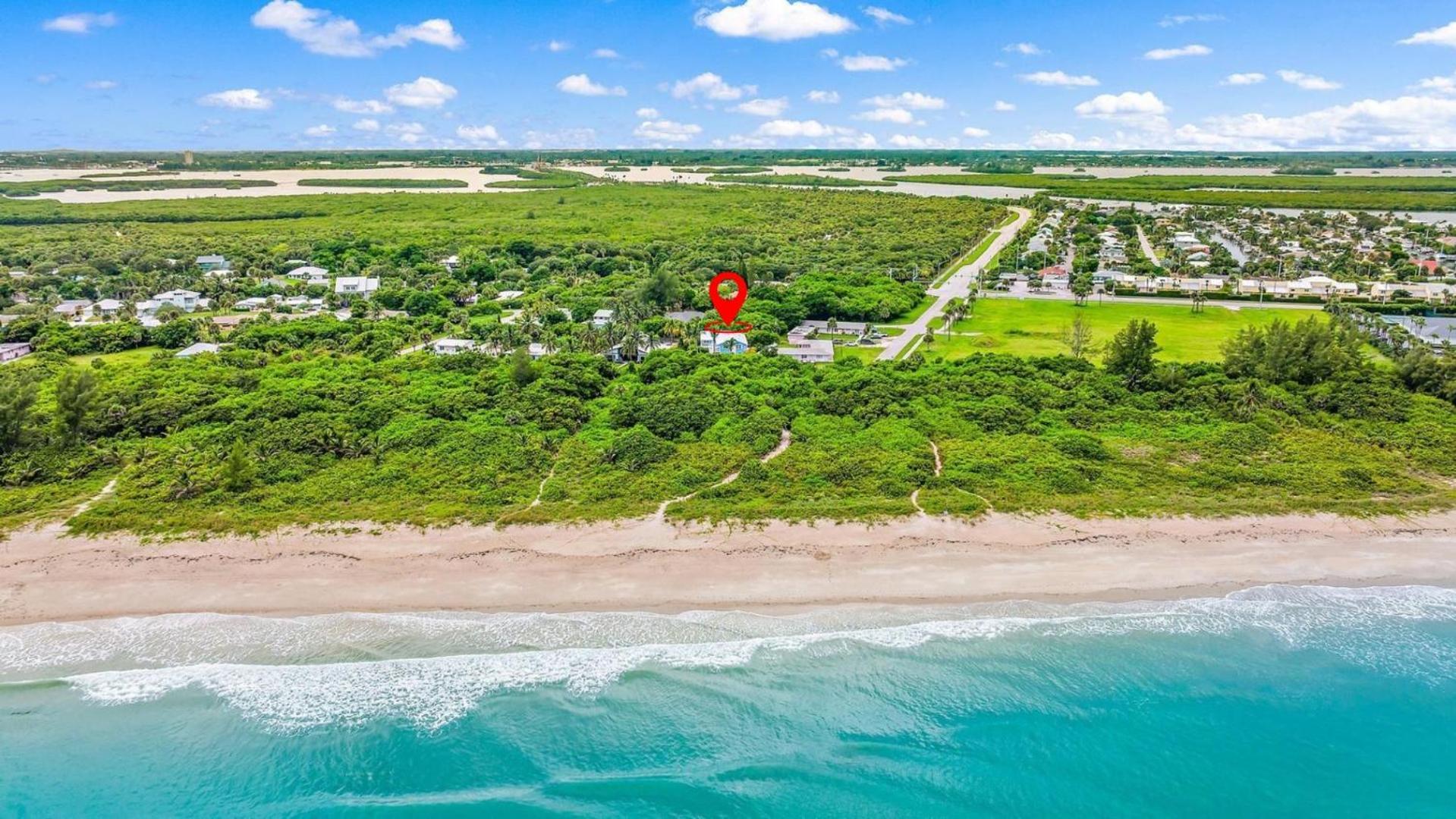 Villa Pierce - 2bd,2ba Tropical Surfside Retreat Fort Pierce